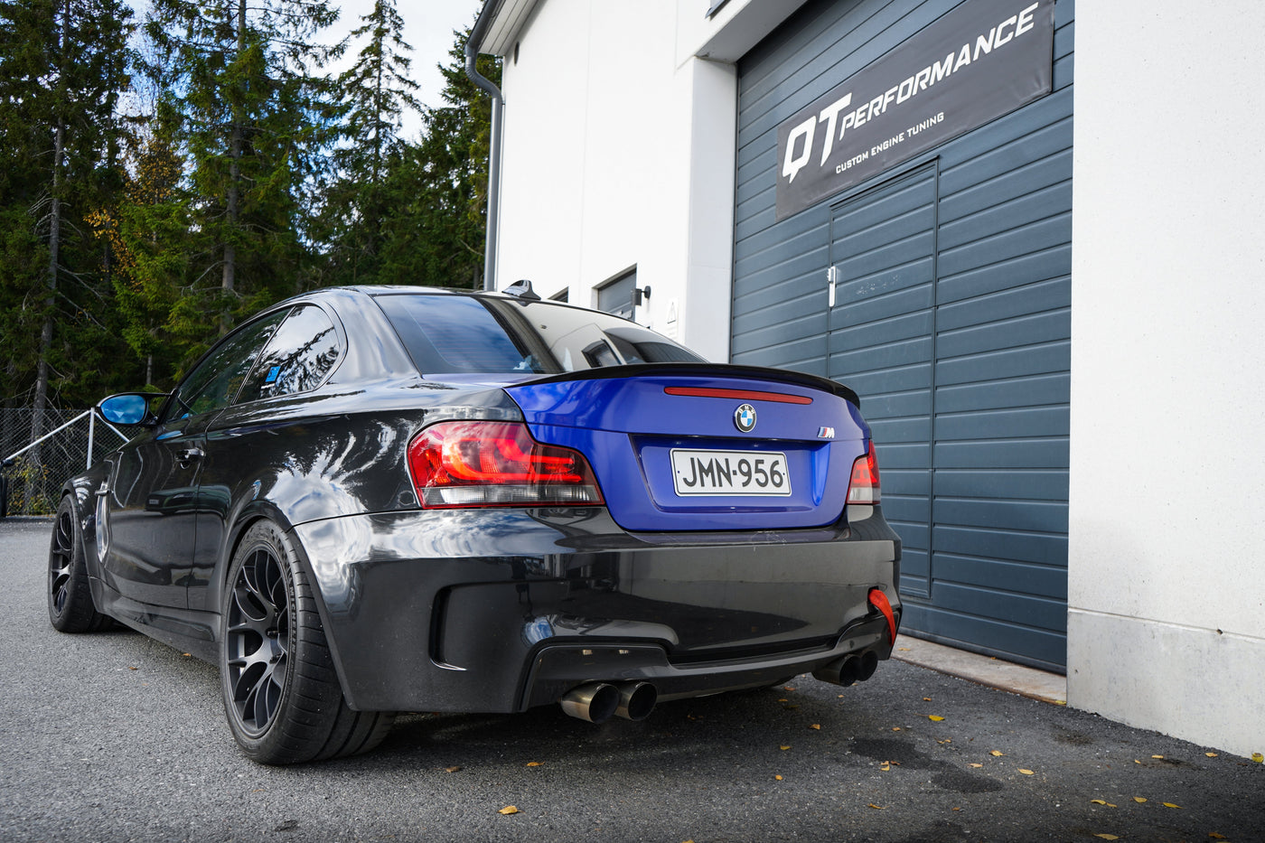 Kallistuksenvakaajan vaikutus auton käytökseen rata-ajossa | BMW 1M