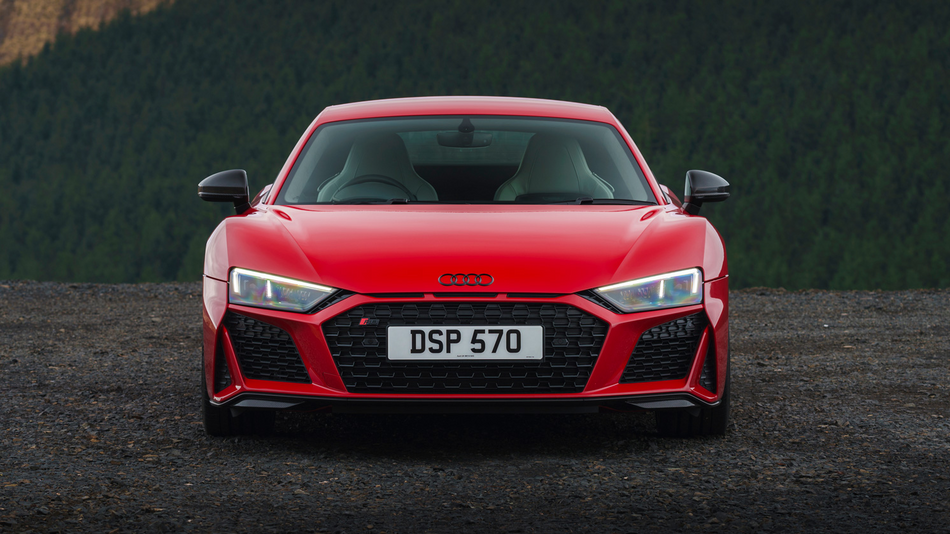 Audi R8 - Putkistot