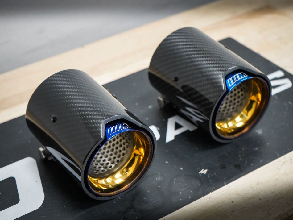 BMW Carbon Performance Putkenpäät