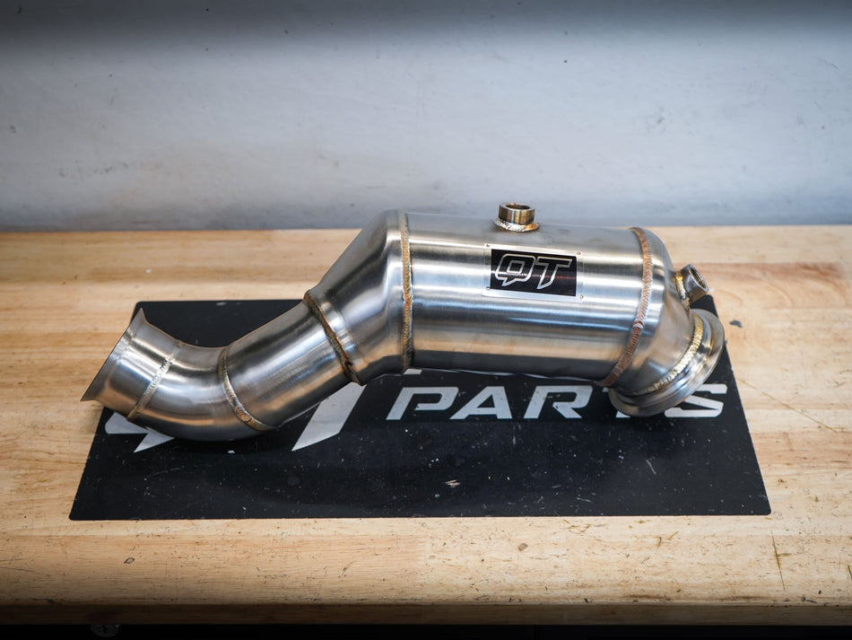 QT Downpipe Mercedes W205, W212, W213 - 2.0T (C200, C300, C350e, E200, E300, E350e)