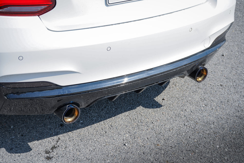 BMW Carbon Performance Putkenpäät