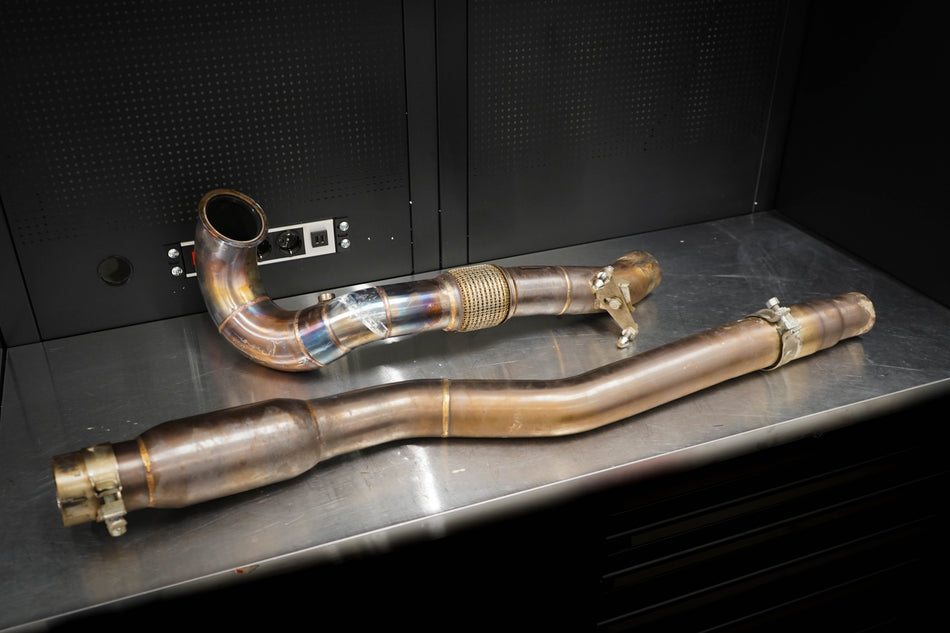 (Käytetty) QT 200CPI Downpipe EA888.3 MQB IS38 4WD (Golf R, Leon Cupra, Superb, S3, TTs)