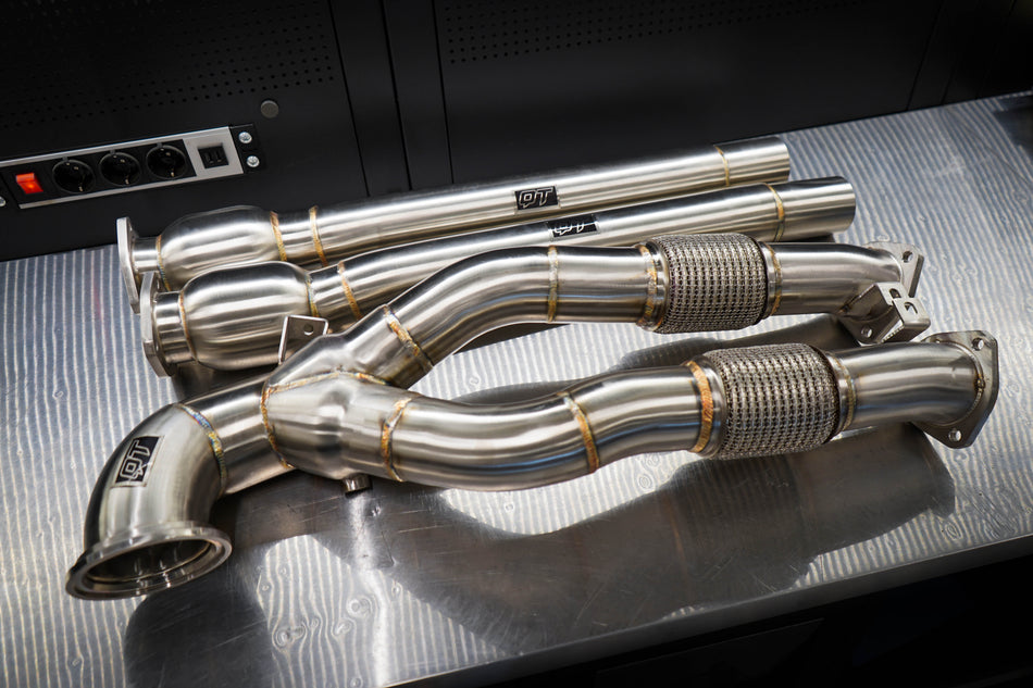 QT Downpipe + Midpipes - Audi RS3 8V / TTRS 8S 400HP