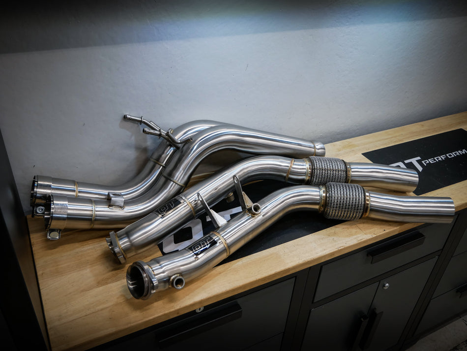 QT Downpipe Mercedes W212 &amp; W218 M157 (E63, CLS63 AMG 5.5L)